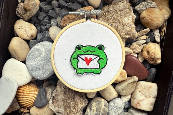 A Frog with a Love Letter: Craft Fair Gold?